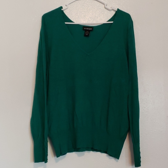 Lane Bryant Sweaters - Lane Bryant soft green v-neck sweater